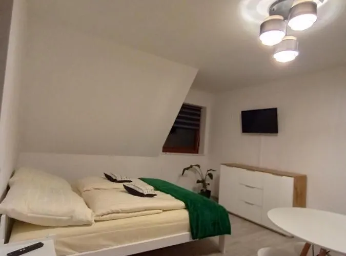 בית הארחה Manio *